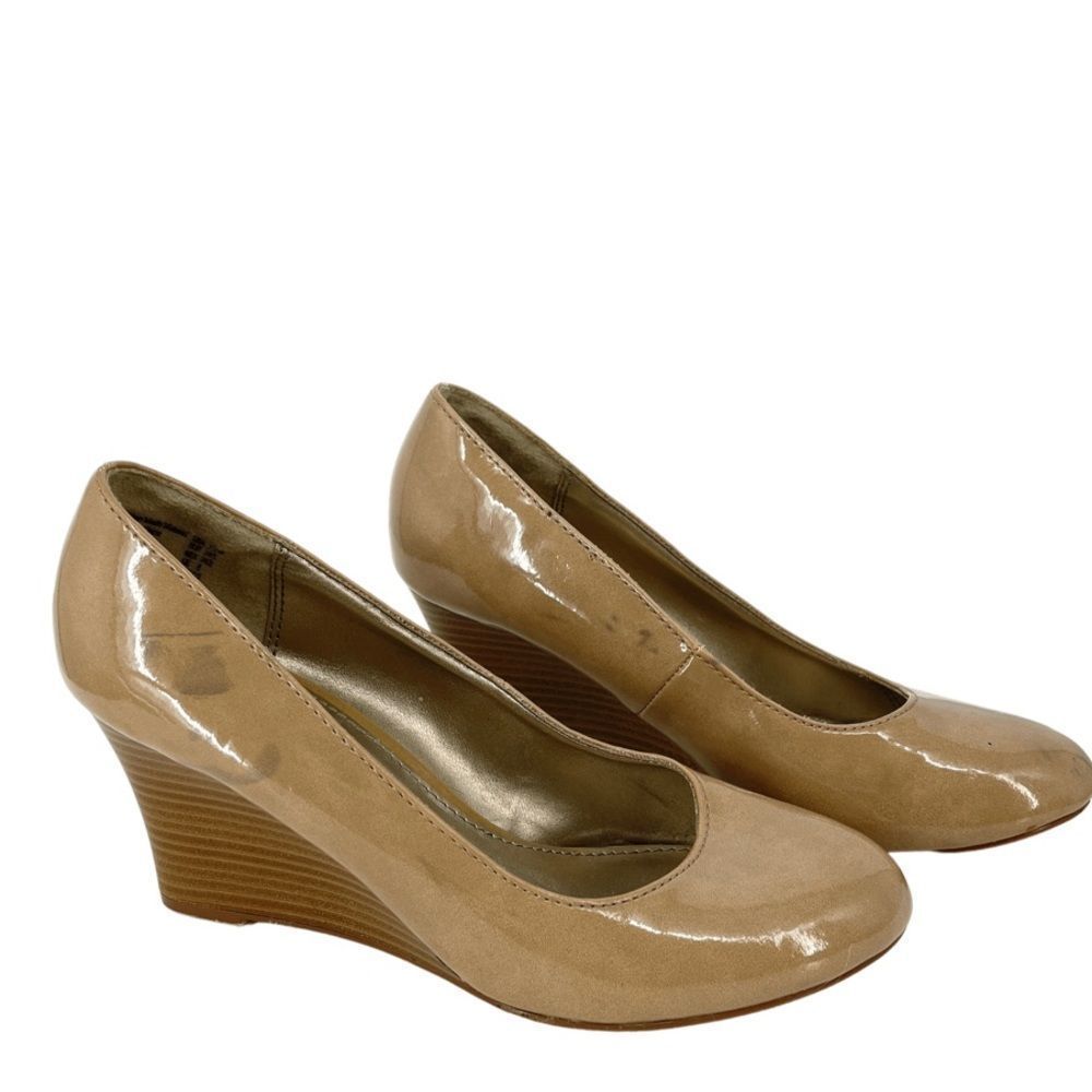 Dexter tan wood sole platform heels